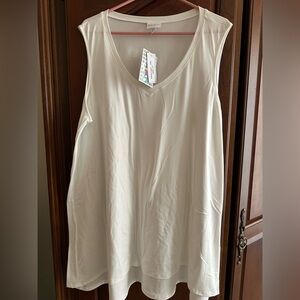 LuLaRoe Kristina White V-Neck Tank Top 2XL 22-24 NWT